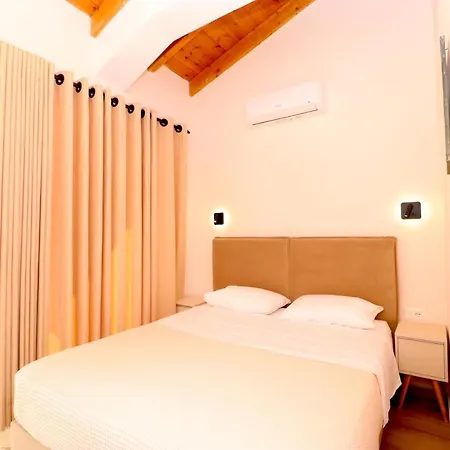 Inn Fegi Himare